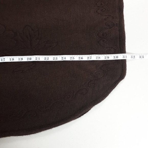 Brown Faux Fur Trim Floral Embossed Wrap Shawl - Picture 6 of 7
